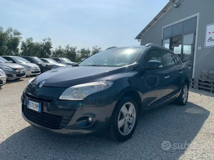 Renault Megane 2012 photo 3