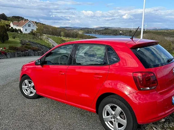Volkswagen Polo 2010 photo 4