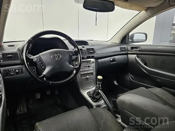 Toyota Avensis 2005 photo 5