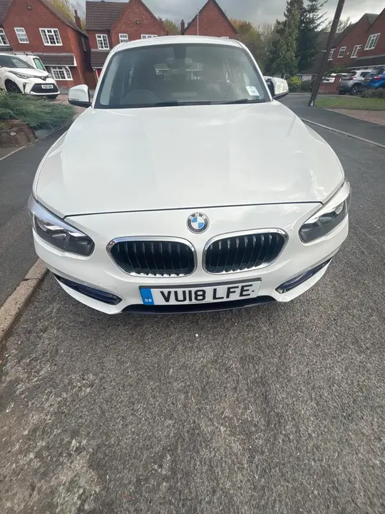 BMW 1 Series 2018 photo 2