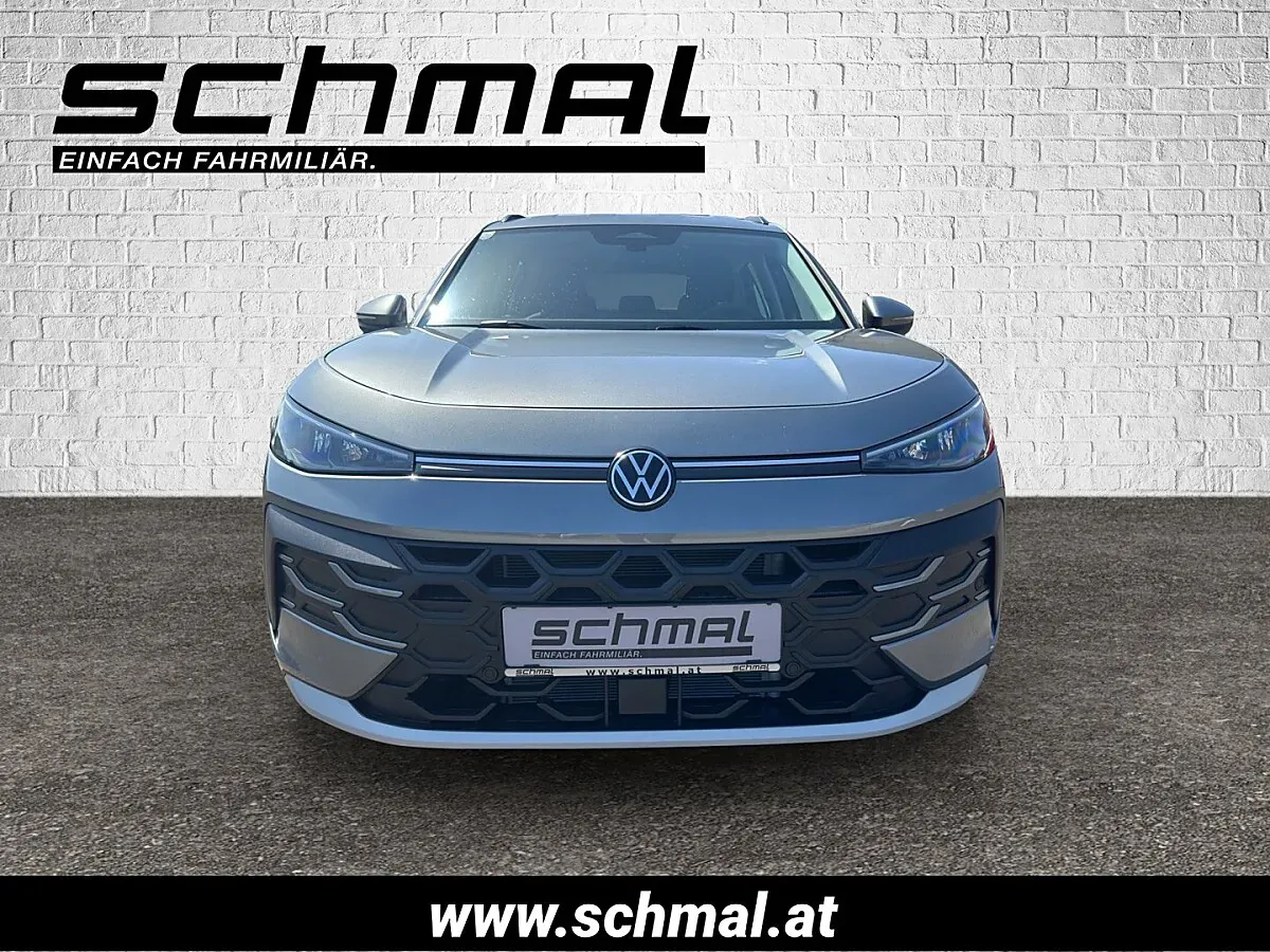 Volkswagen T-Roc 2026 photo 2