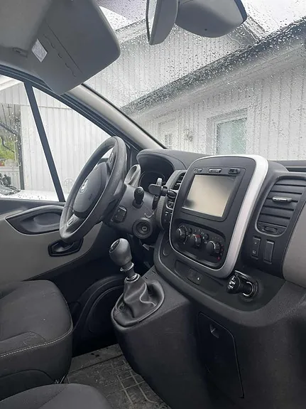 Renault Trafic 2015 photo 3