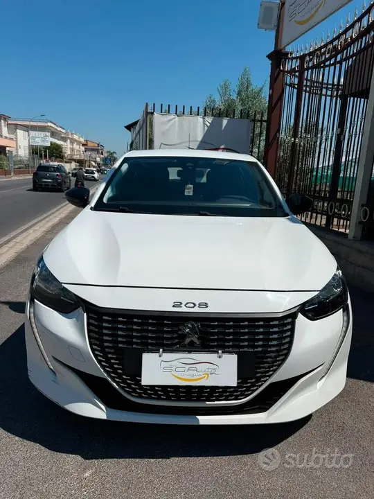 Peugeot 208 2022 photo 3