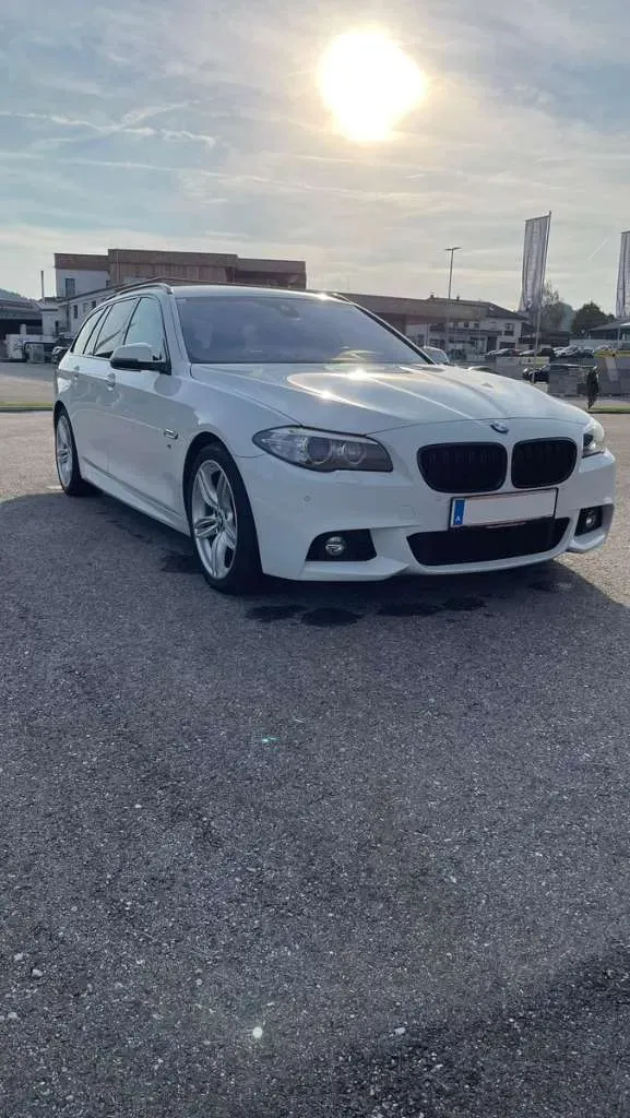 BMW 5 Series 2017 photo 2