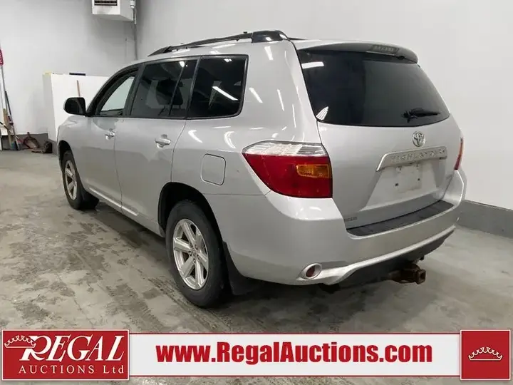 Toyota Highlander 2010 photo 4