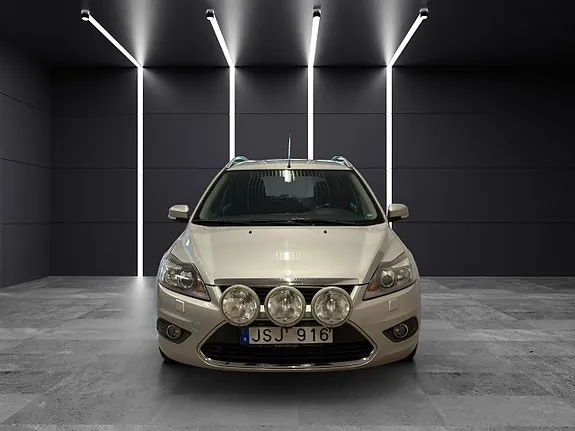 Ford Focus 2011 photo 2