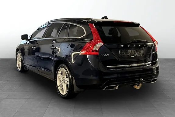 Volvo V60 2017 photo 2