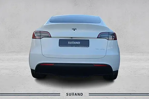 Tesla Model Y 2024 photo 4