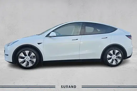 Tesla Model Y 2024 photo 2