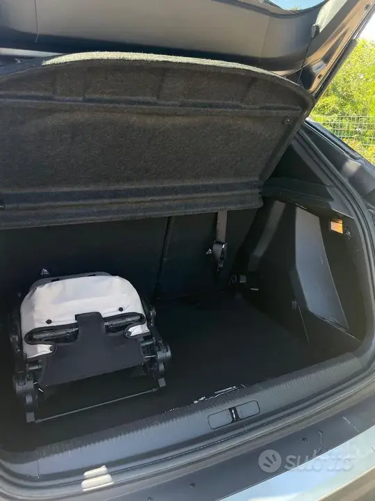 Peugeot 2008 2023 photo 5