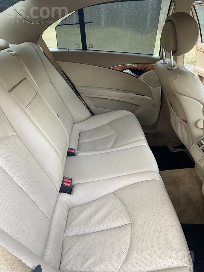 Mercedes-Benz E-Class 2008 photo 3
