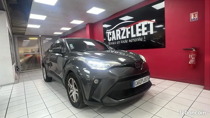 Toyota C-Hr 2020 photo 2