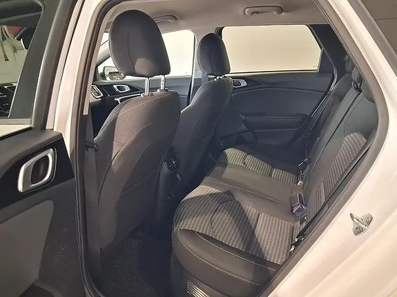 Kia Ceed 2024 photo 3