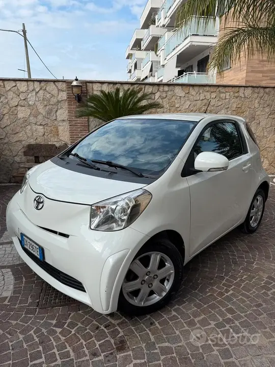 Toyota Iq