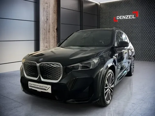 BMW Ix1 2026 photo 2