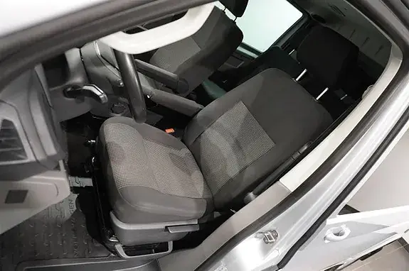 Volkswagen Transporter 2021 photo 4