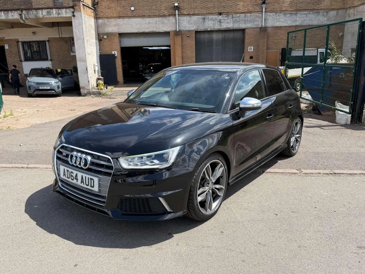 Audi S1
