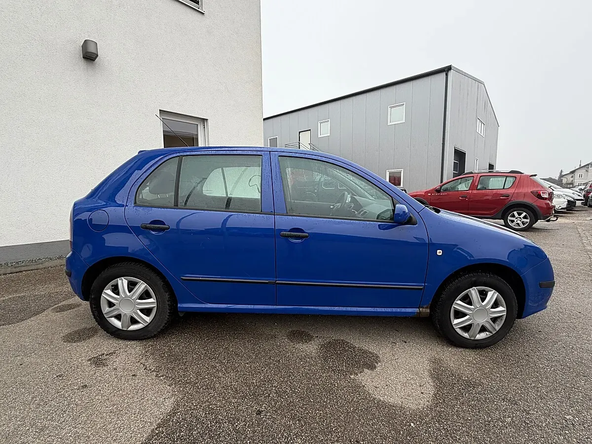 Skoda Fabia 2007 photo 3