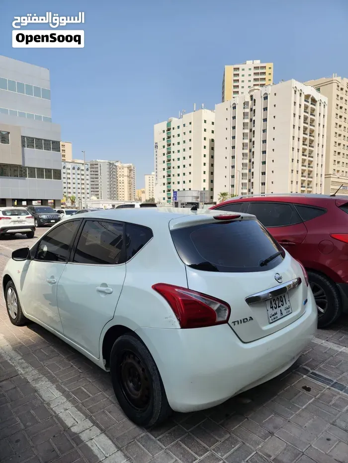 Nissan Tiida 2016 photo 2