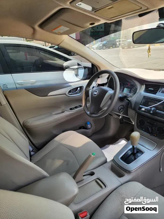 Nissan Tiida 2016 photo 4