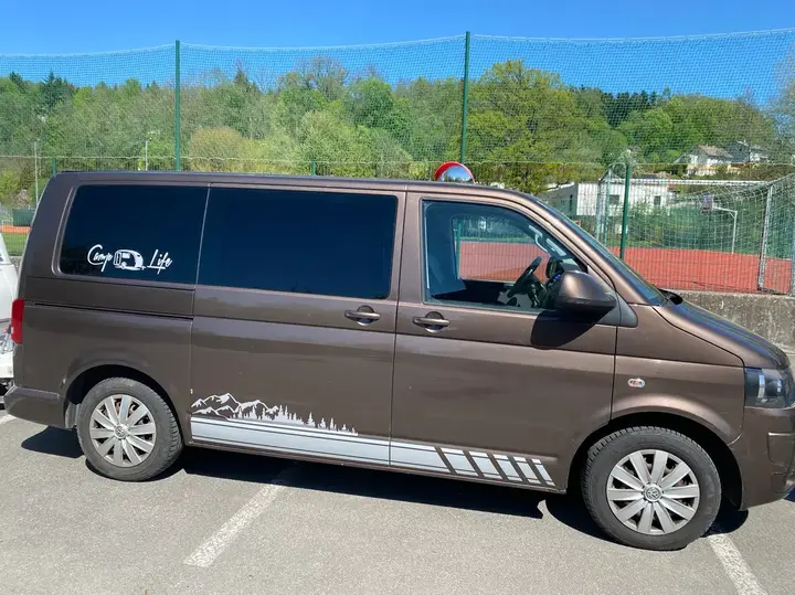 Volkswagen Multivan 2009 photo 3