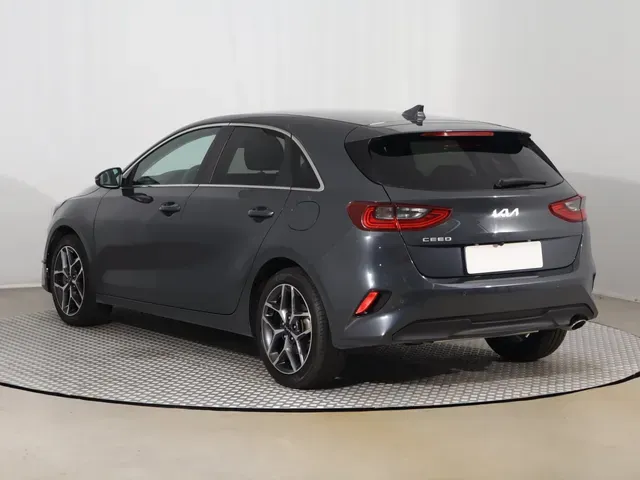 Kia Ceed 2025 photo 3