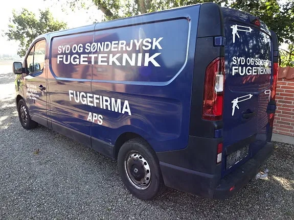 Renault Trafic 2017 photo 2