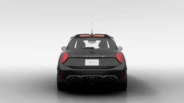 Mini 3 Door 2026 photo 5