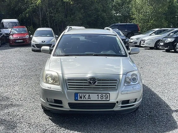 Toyota Avensis 2005 photo 5