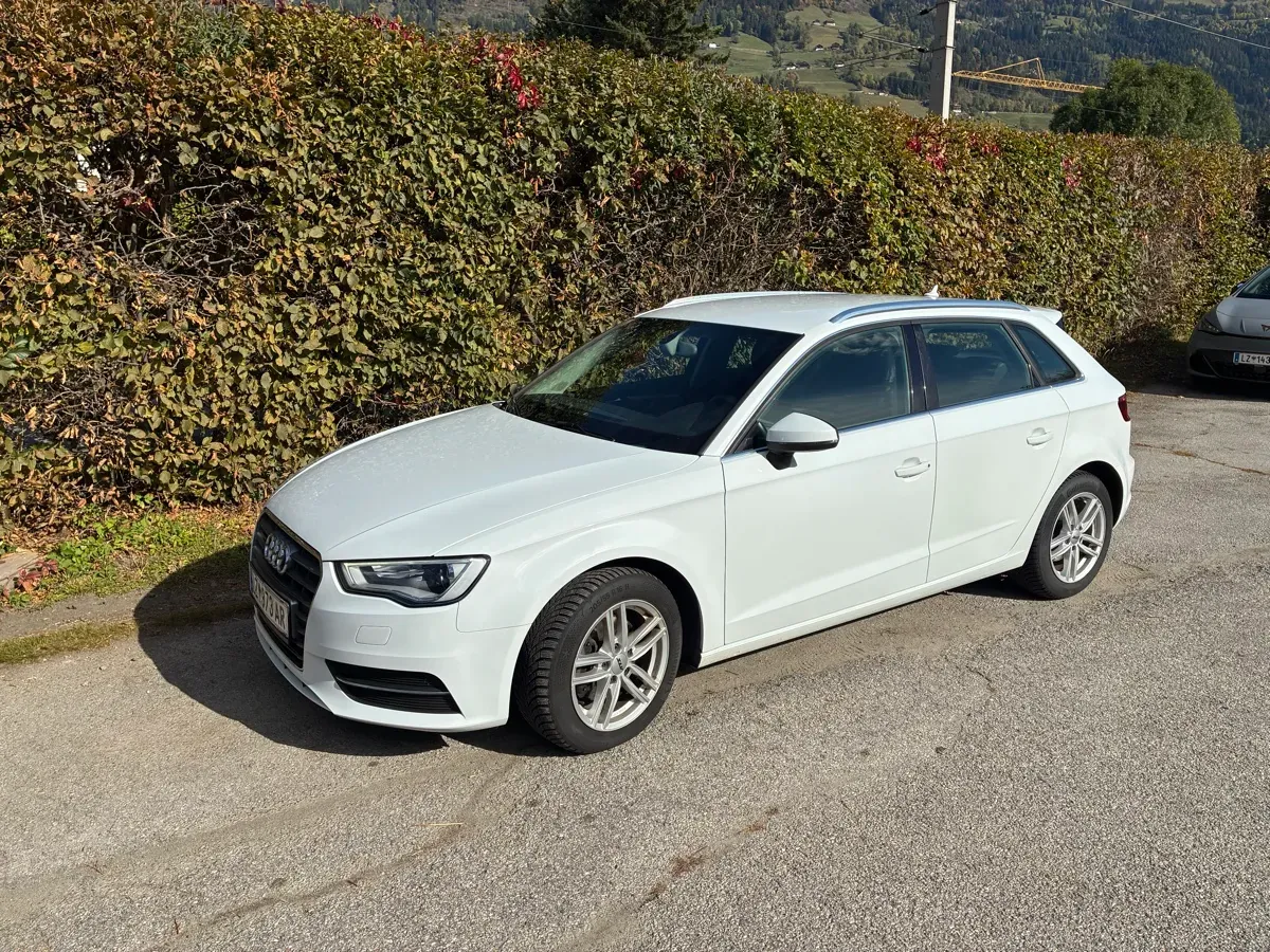 Audi A3 2014 photo 2