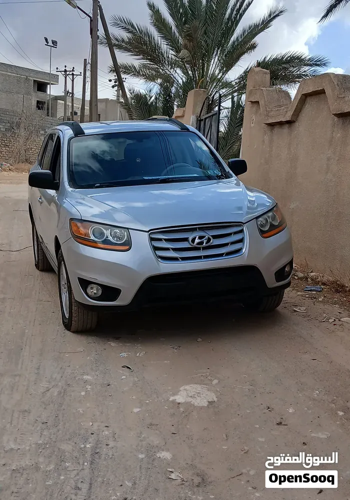 Hyundai Santa Fe 2011 photo 2