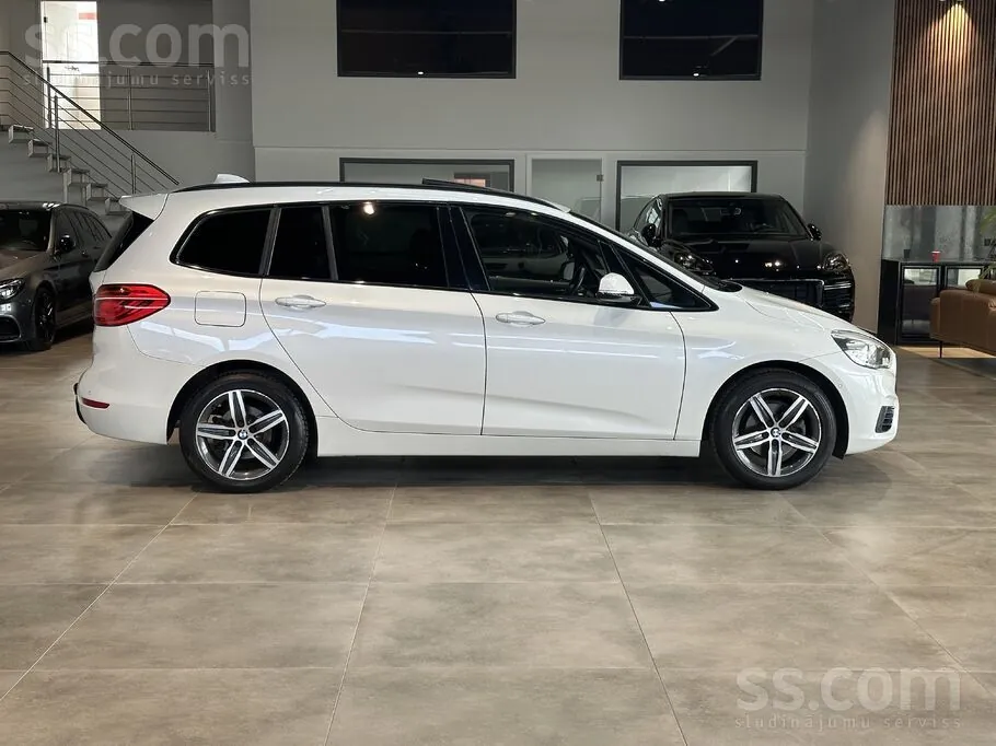 BMW 216D Gran Tourer Sport Line 2015 photo 5