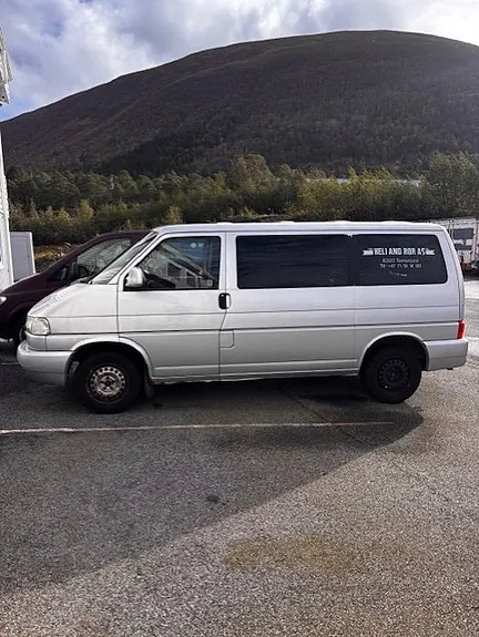 Volkswagen Caravelle 2002 photo 2