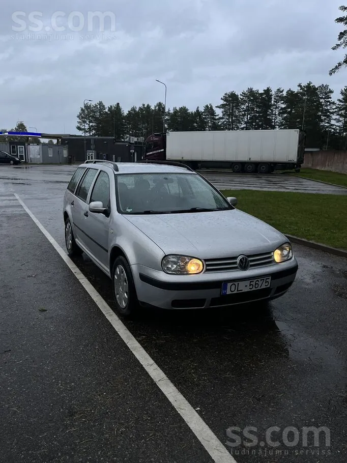 Volkswagen Golf
