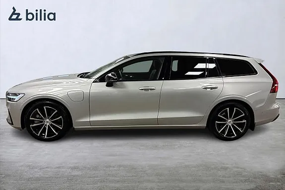 Volvo V60 2025 photo 2