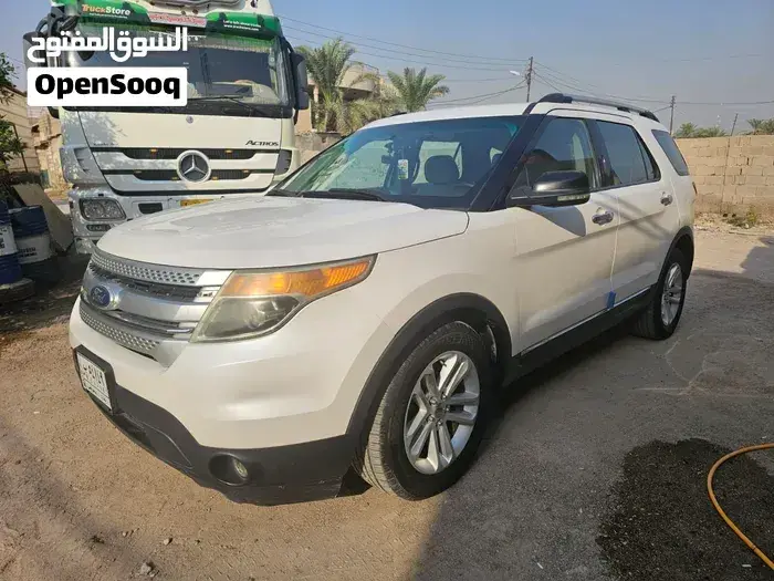 Ford Explorer 2011 photo 2