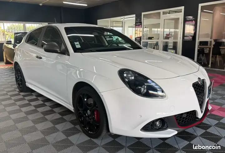Alfa Romeo Giulietta 2018 photo 5