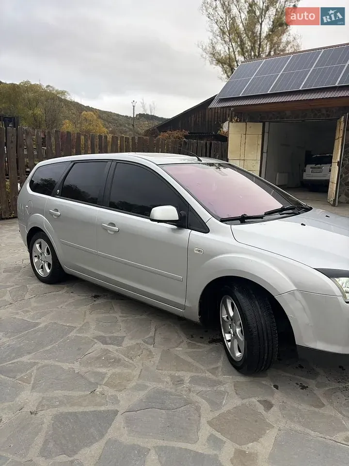 Ford Focus 2006 photo 3