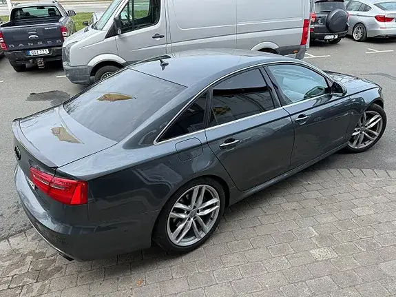 Audi A6 2012 photo 4