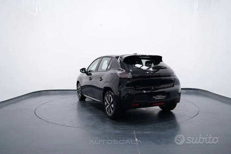Peugeot 208 2025 photo 4