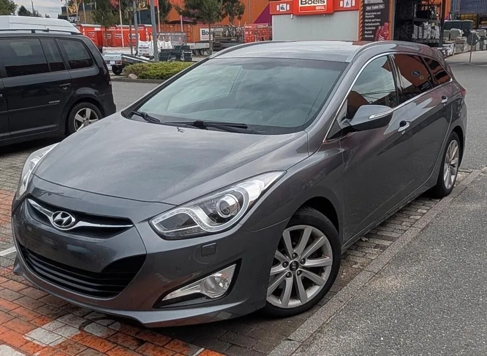Hyundai I40