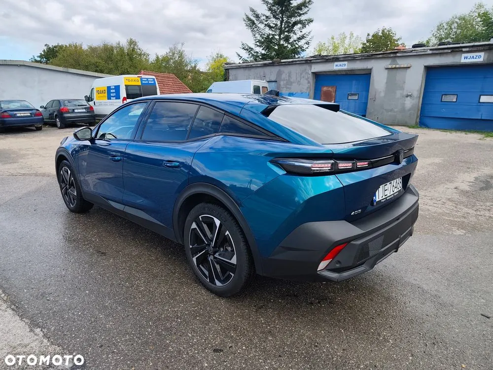 Peugeot 408 2023 photo 4