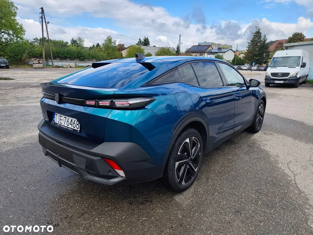 Peugeot 408 2023 photo 3