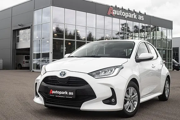 Toyota Yaris 2023 photo 3