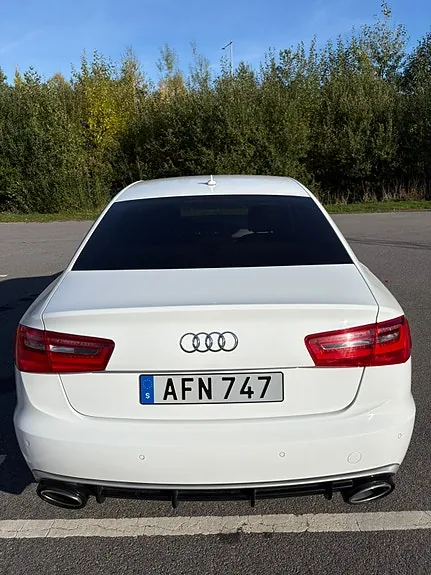 Audi A6 2011 photo 2