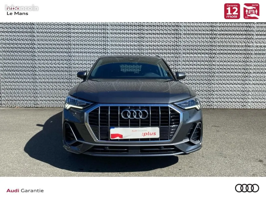 Audi Q3 2023 photo 2