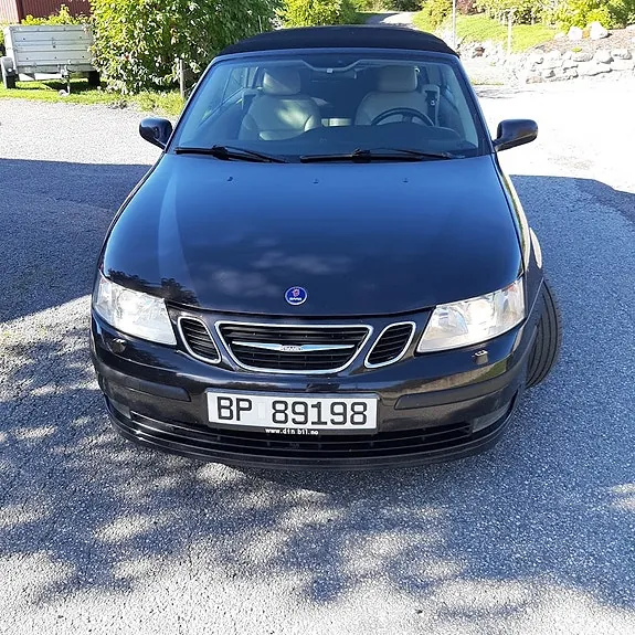 Saab 9-3 2004 photo 2