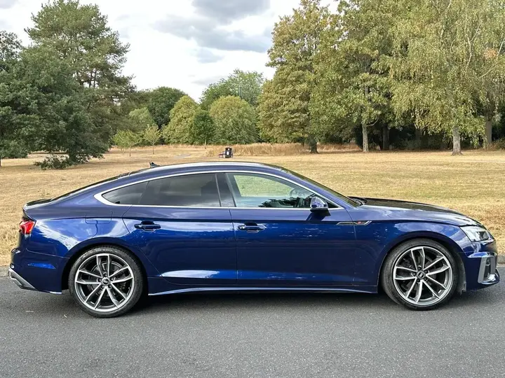 Audi A5 2021 photo 4