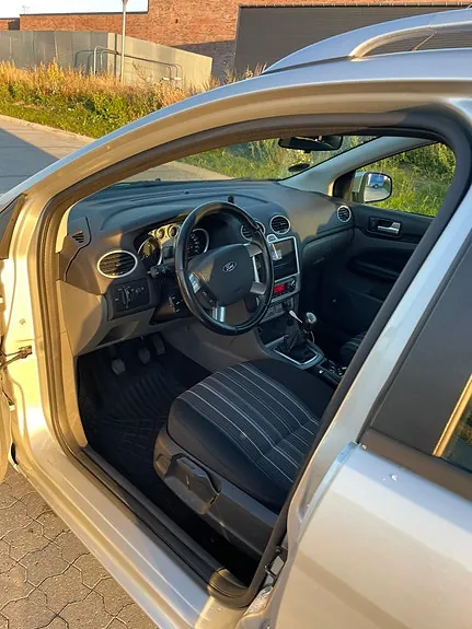 Ford Focus 2011 photo 5
