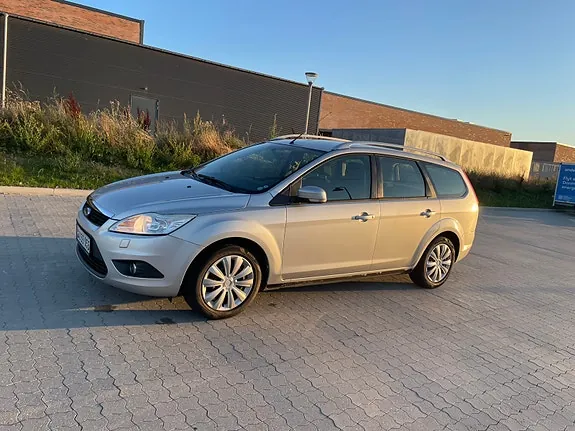 Ford Focus 2011 photo 3